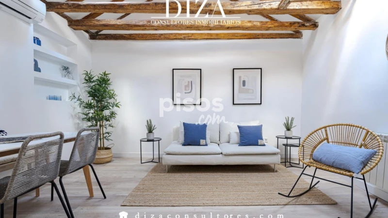 Piso en alquiler en Calle Corredera Baja de San Pablo