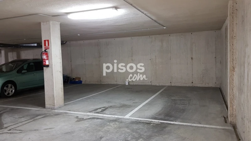 Garaje en venta en Calle de Jose Maria Quijano, 4, Los Corrales de Buelna de 10.000 €