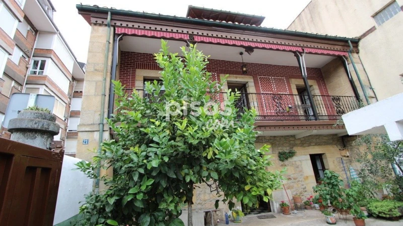 Casa en venta en Calle de los Hermanos Salas, 21, Los Corrales de Buelna de 370.000 €