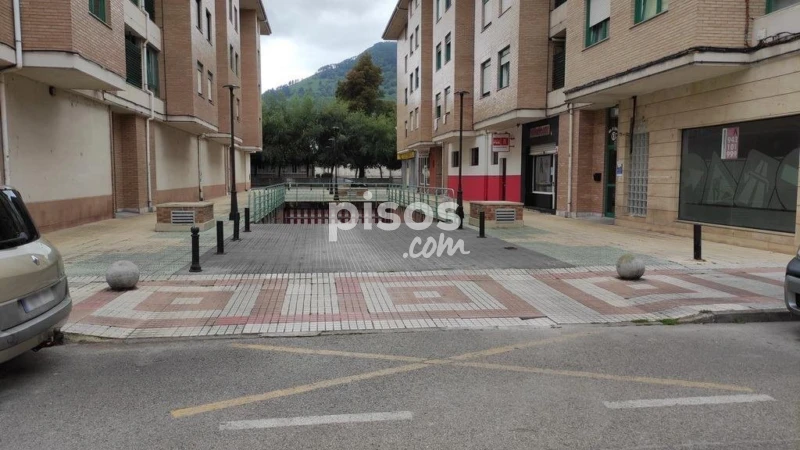 Garaje en venta en Calle de Andalucía, 18, Los Corrales de Buelna de 10.000 €
