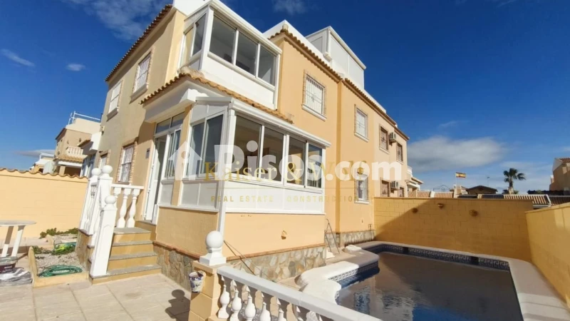House, 104 m²