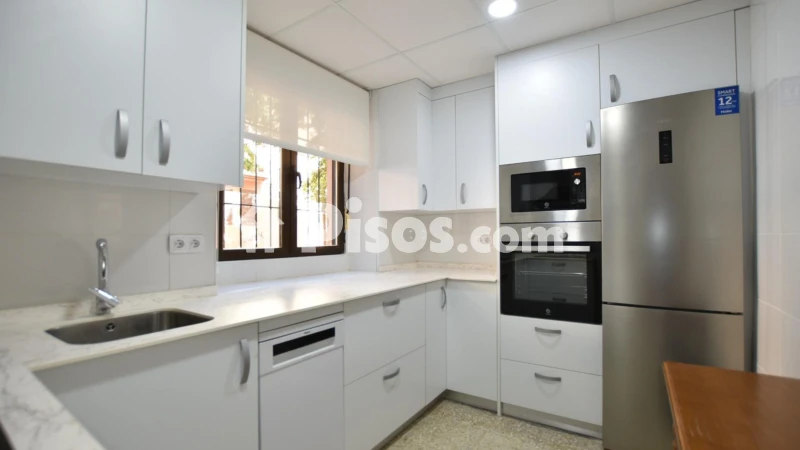 Fotografía del inmueble reportado: 900 €/mes — Granada, Granada