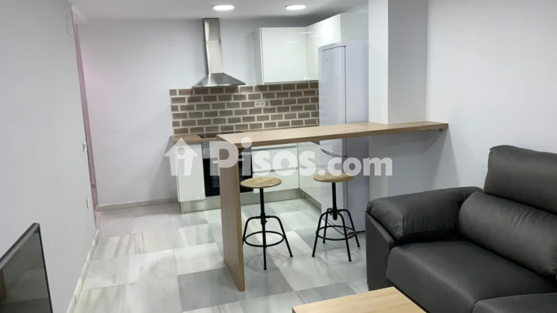 Fotografía del inmueble reportado: 800 €/mes — Almería, Almería