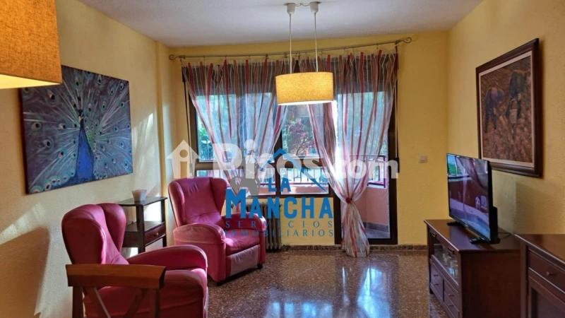 Piso en venta en Calle de María Moliner