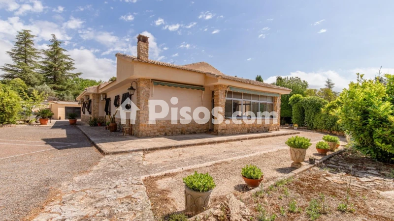 Talo, 289 m², tontti 4251 m²