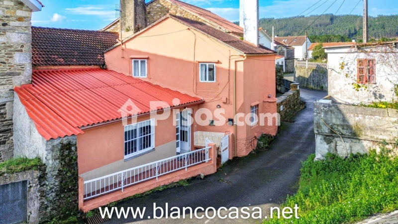 Casa – O Porto de Corme, Costa de la Calma, As Areas