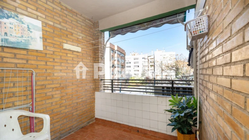 Fotografía del inmueble reportado: 800 €/mes — Granada, Granada
