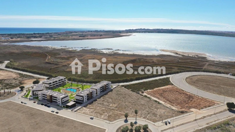 Pis – Guardamar del Segura, Urbanització Pinar de Guardamar, Urbanització Els Estanys