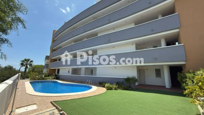 Pis – Orihuela, Urbanización El Presidente, Villa Martín