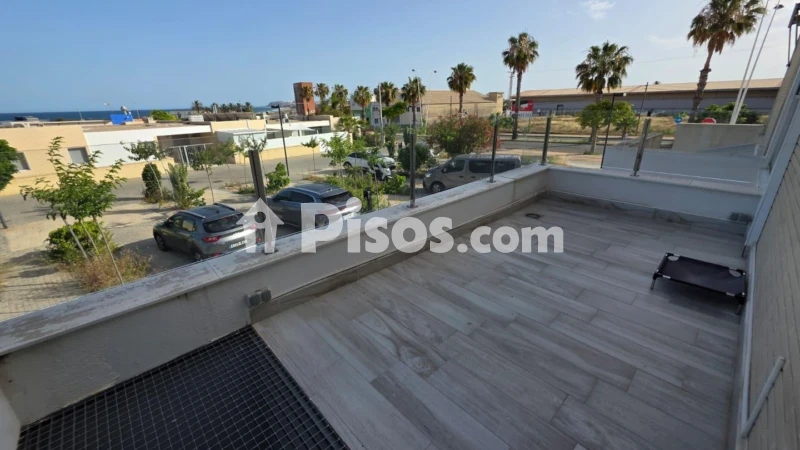 Casa, 240 m²