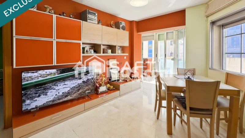 Piso – la Vila Joiosa / Villajoyosa, Cales i Talaies