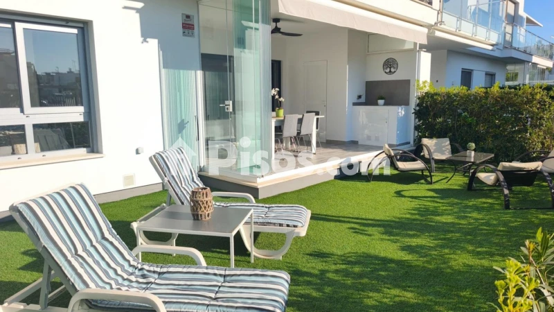 Pis – Orihuela, Laguna Green 2, Entrenaranjos