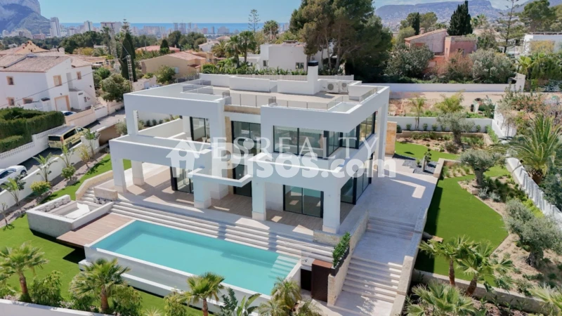 Shtëpi, 615 m², tokë 1347 m²