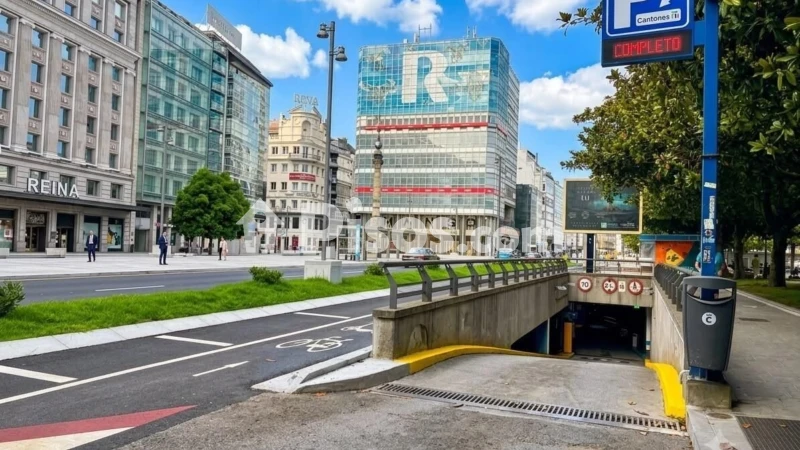 Garaje en venta en Calle Cantón Grande