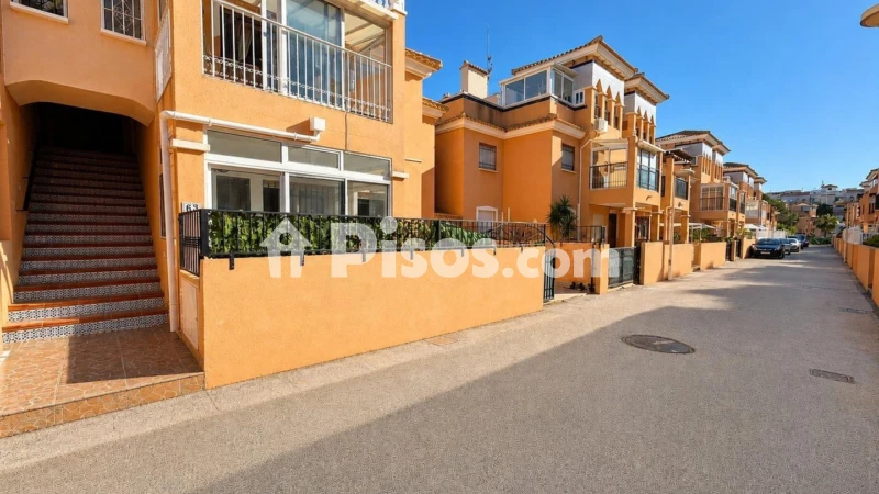 Pis – Orihuela, Playa Flamenca II