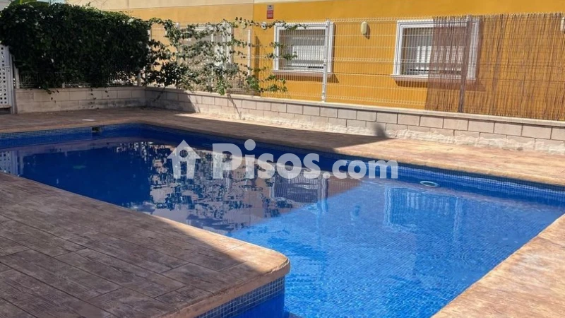 Fotografía del inmueble reportado: 800 €/mes — Valencia, Valencia