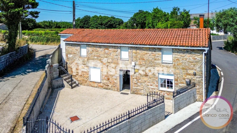 Casa – Santa Comba, Santa Cataliña de Armada, O Rueiro