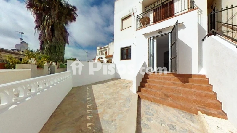 Pis – Torrevieja, Urbanización El Chaparral