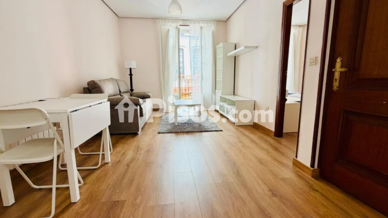 Fotografía del inmueble reportado: 800 €/mes — Valladolid, Valladolid