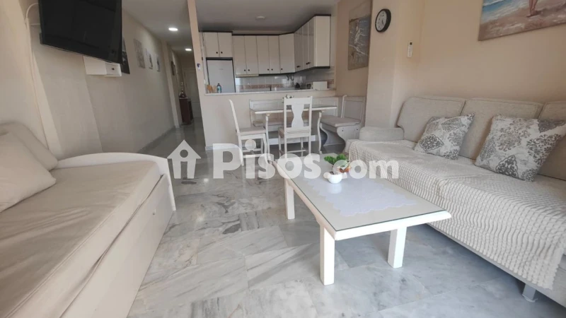 Fotografía del inmueble reportado: 800 €/mes — Granada, Granada