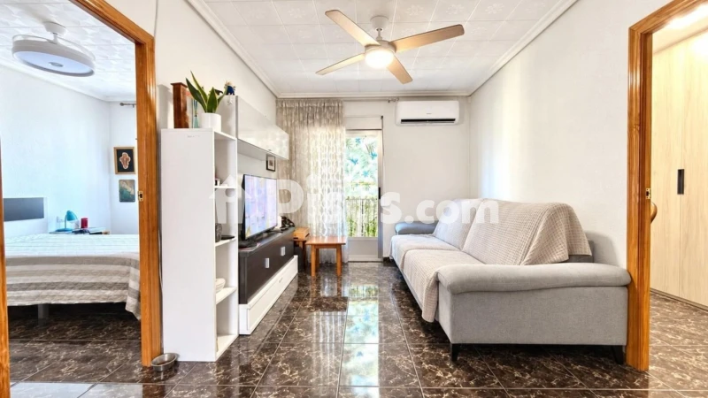 Apartamento en venta en Carrer Ginés García Esquitino, cerca de Calle Beniai
