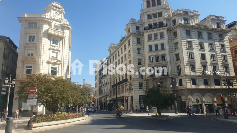 Fotografía del inmueble reportado: 800 €/mes — Granada, Granada