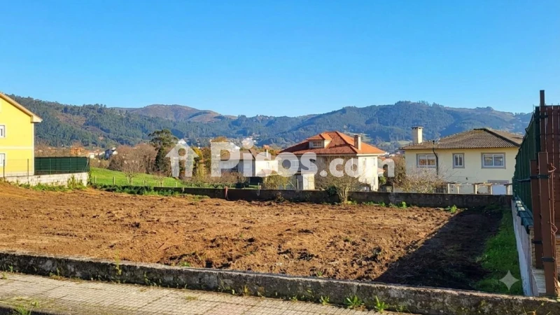Terreno en venta en Calle Celas