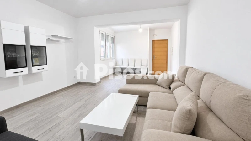 Fotografía del inmueble reportado: 700 €/mes — Granada, Granada