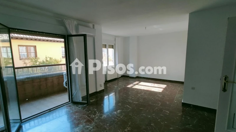 Fotografía del inmueble reportado: 1.200 €/mes — Granada, Granada