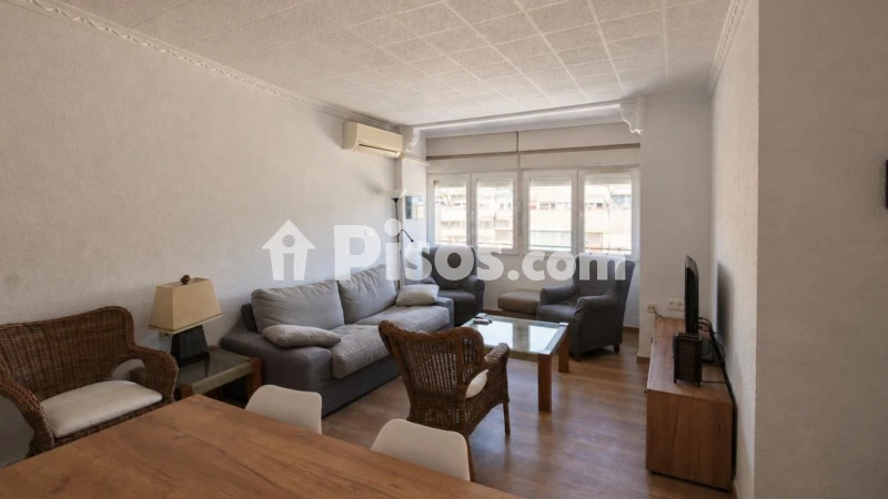 Fotografía del inmueble reportado: 950 €/mes — Granada, Granada