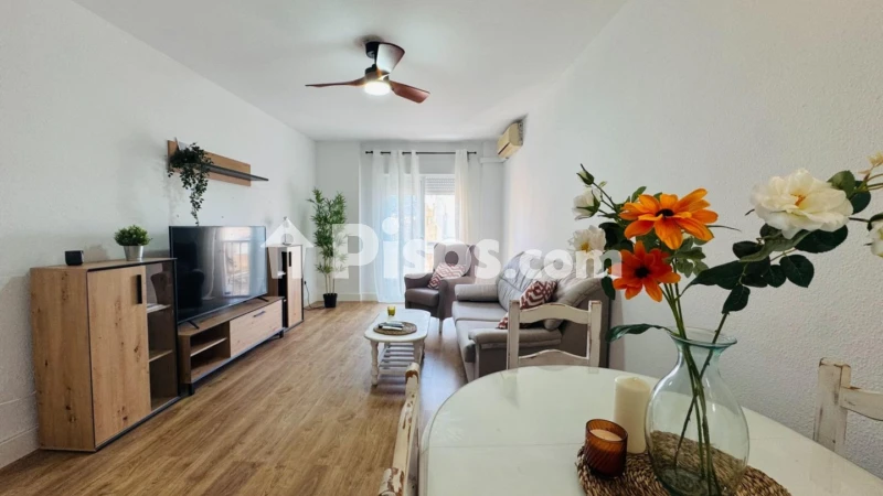 Fotografía del inmueble reportado: 800 €/mes — Almería, Almería