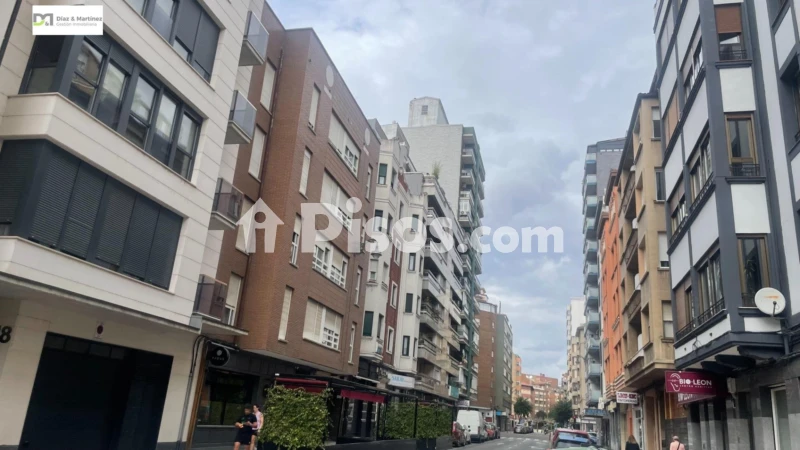 Fotografía del inmueble reportado: 950 €/mes — León, León
