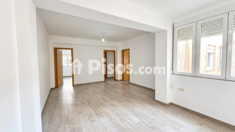 Fotografía del inmueble reportado: 700 €/mes — Granada, Granada
