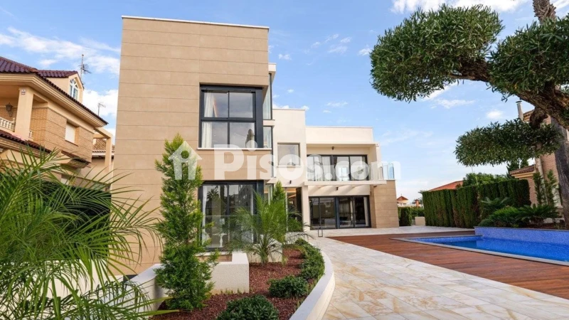 Casa – Torrevieja, Residencial Vistaferris, Urbanización La Ceñuela