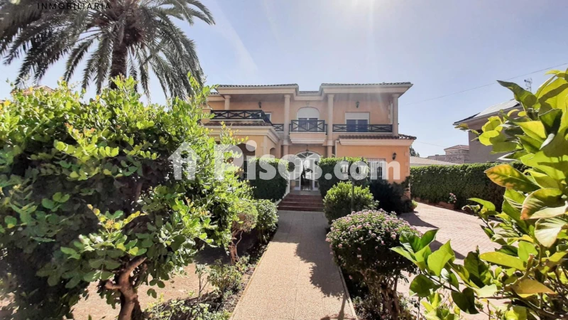 Chalet en venta en Carrer José Antón Agulló