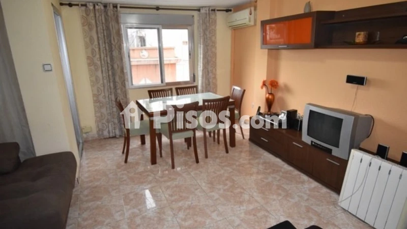 Fotografía del inmueble reportado: 750 €/mes — Valencia, Valencia