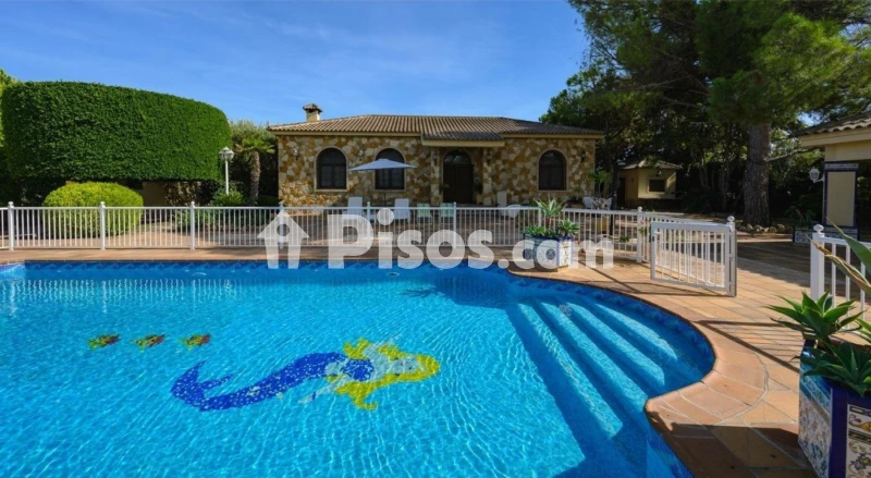 Chalet en venta en Alzabares
