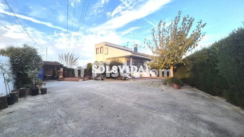 Piso – Orihuela, Josefina Manresa