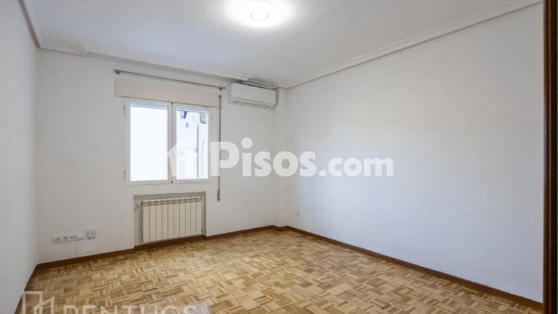 Piso en alquiler en Paseo de los Pontones