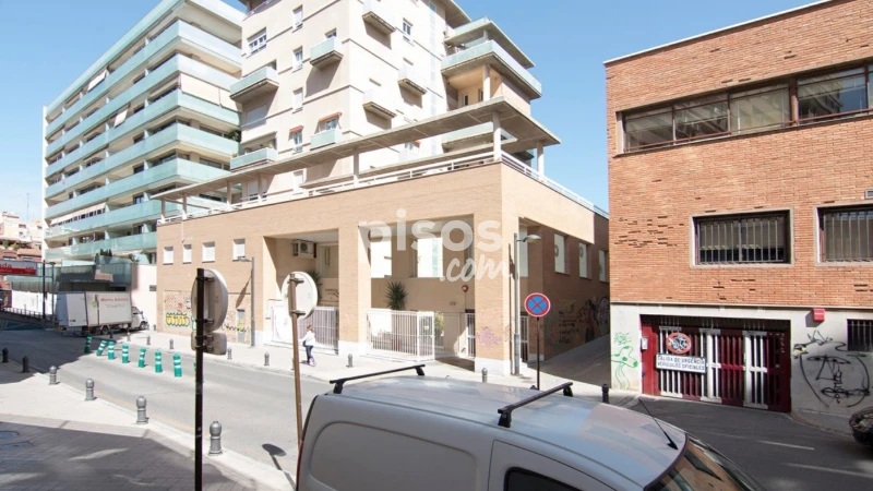 Office for sale in Avenida de la Constitución, Pajaritos-Plaza de Toros (District Beiro. Granada Capital) of 200.000 €