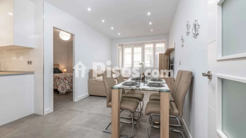 Fotografía del inmueble reportado: 300 €/mes — Granada, Granada