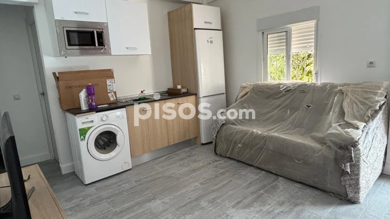 Habitación en alquiler en El Juncal, El Plantinar-El Juncal-Avenida de la Paz (Distrito Sur. Sevilla Capital) de 325 €<span>/mes</span>