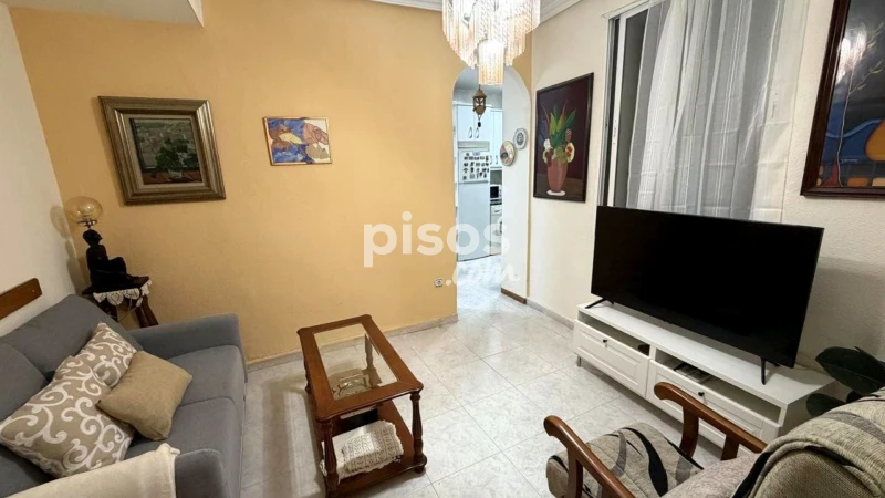 Piso en alquiler en Calle de Leganitos