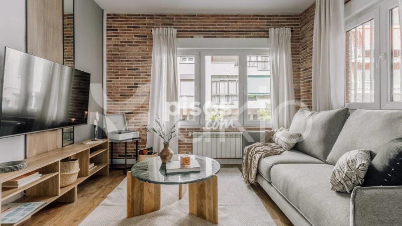 Piso en alquiler en Calle de Rafael de Riego