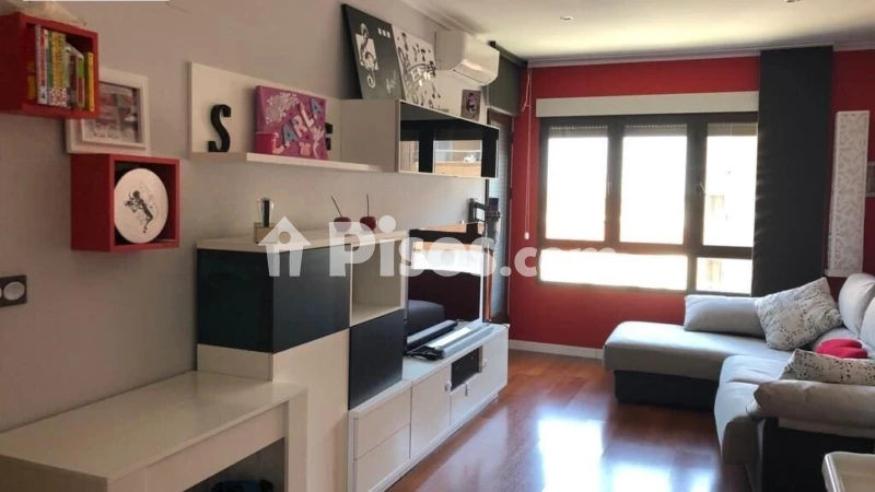 Fotografía del inmueble reportado: 900 €/mes — Albacete, Albacete