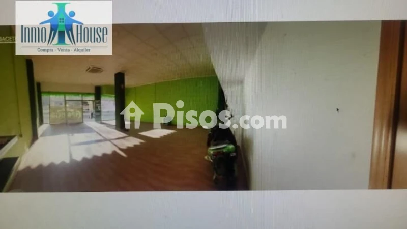 Local comercial en venta en Ensanche-Franciscanos