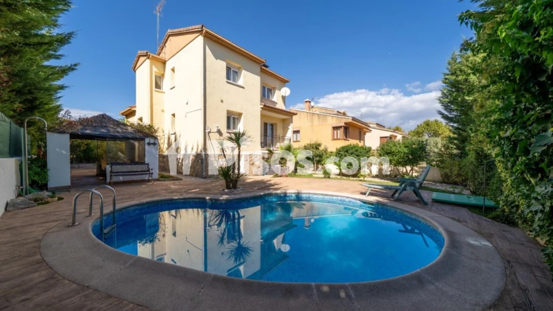Chalet en venta en Calle del Jazmín - Vista 3