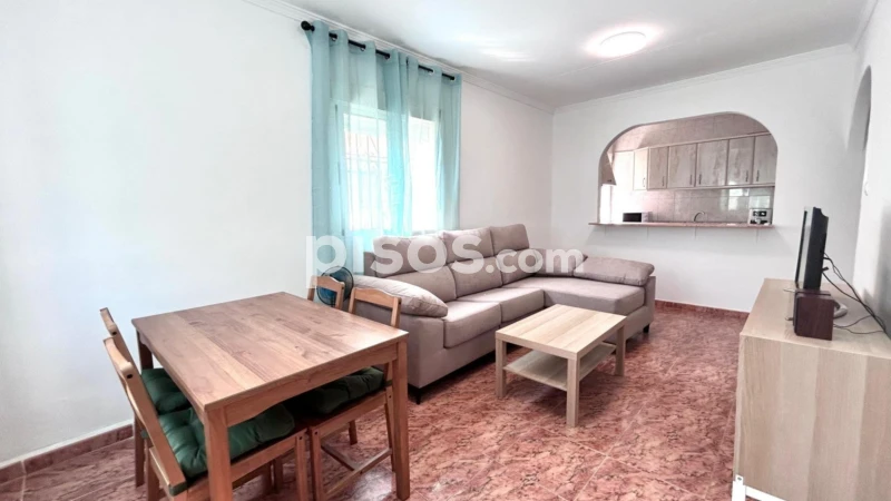 Habitación en alquiler en Calle Hermandad, San Luis-Los Molinos (Almería Capital) de 275 €<span>/mes</span>