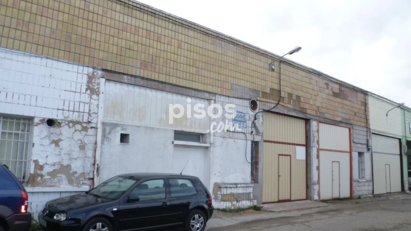 Industrial warehouse for sale in Calle del Páramo, Gamonal-Capiscol (Burgos Capital) of 108.000 €