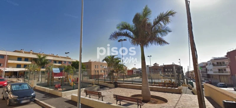 Piso en alquiler en San Isidro, Los Abrigos (Granadilla de Abona) de 860 €<span>/mes</span>